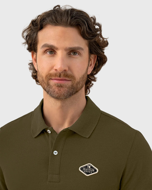 Camiseta tipo polo con aplique bordado