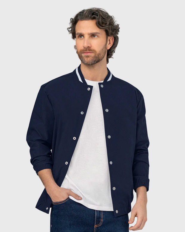 Chaqueta tipo bomber con cuello en contraste