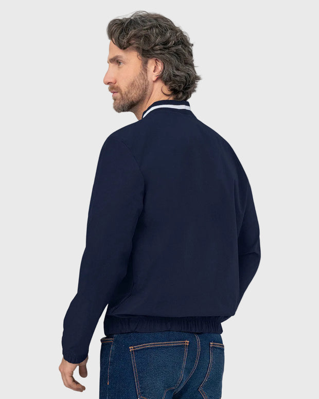 Chaqueta tipo bomber con cuello en contraste