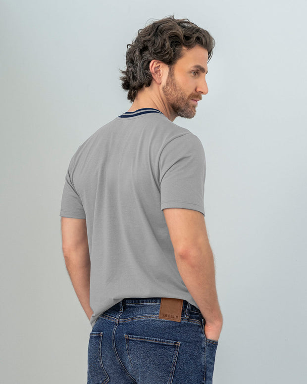 Camiseta manga corta de cuello redondo tejido