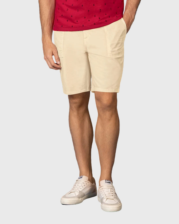Bermuda con bolsillos de parche