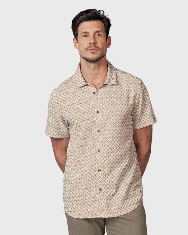 Camisa estampada manga corta con botones funcionales