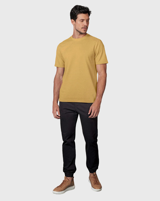 Camiseta manga corta básica en tela especial con textura