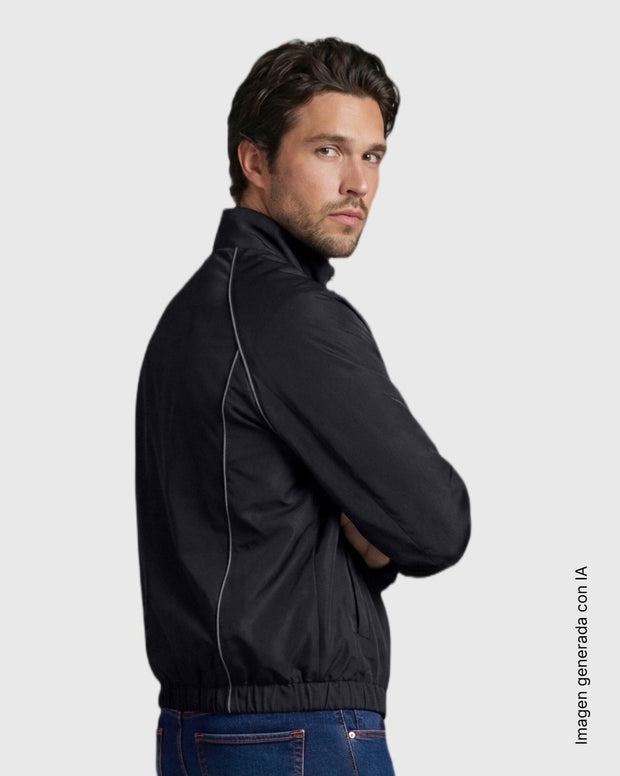 Chaqueta impermeable con líneas en contraste