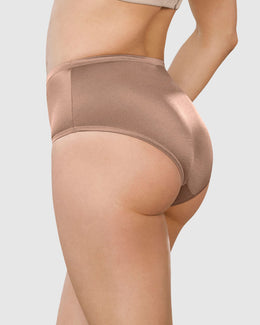 Panty clásico pierna alta con excelente cubrimiento tela suave#color_831-brown
