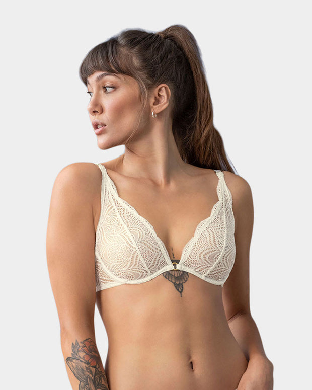 Bralette en encaje con transparencias y arco