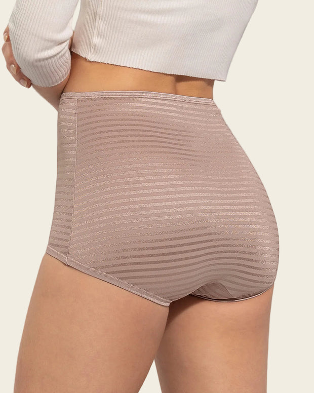 Paquete x 4 panties clásicos con máximo cubrimiento