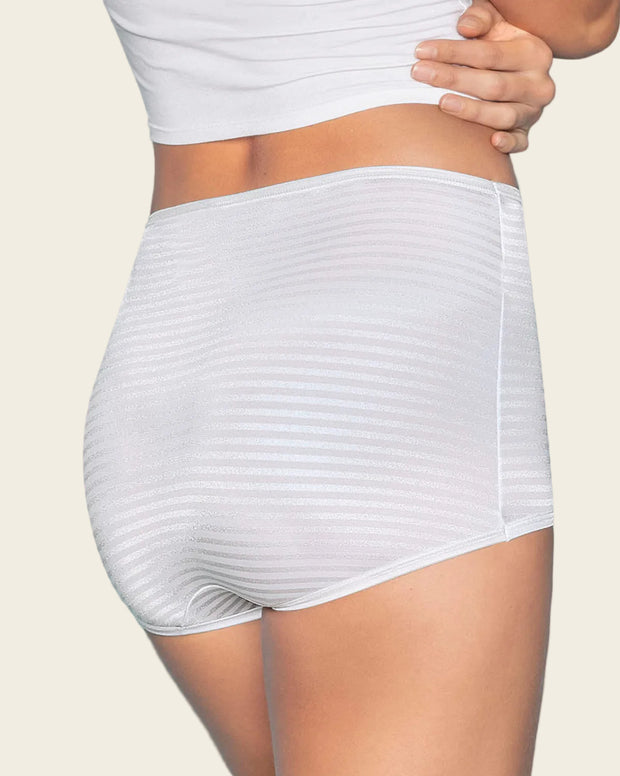 Paquete x 4 panties clásicos con máximo cubrimiento