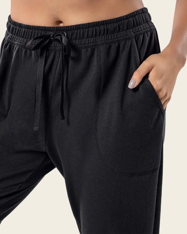 Jogger deportivo de silueta amplia con bolsillos