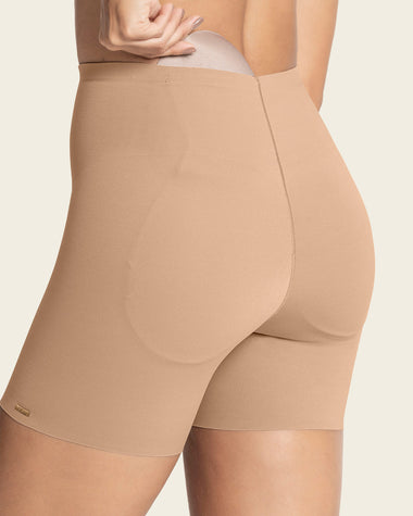 Short de control con almohadillas removibles levanta cola#color_801-cafe-medio