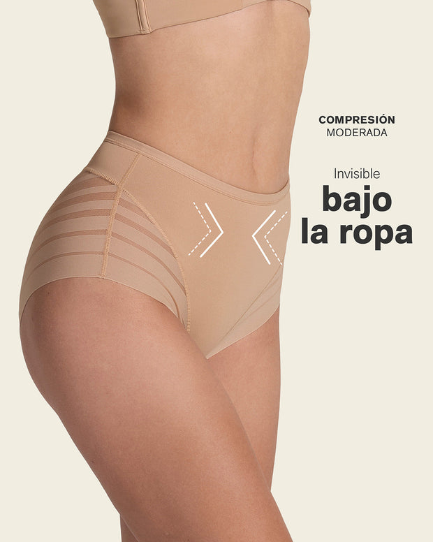 Panty faja clásico con control moderado de abdomen y bandas en tul