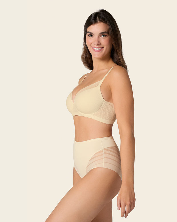 Panty faja clásico con control moderado de abdomen y bandas en tul
