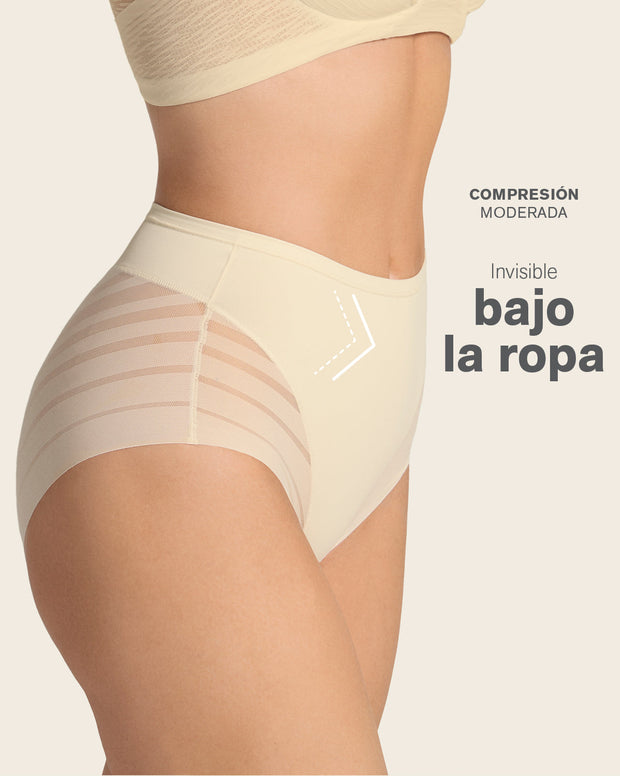 Panty faja clásico con control moderado de abdomen y bandas en tul