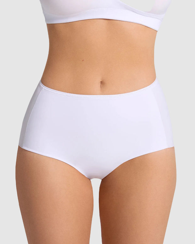 Panty clásico invisible con tela inteligente sin costuras ni elásticos