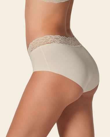 Panty hipster en tela ultraliviana con franja de encaje#color_253-marfil
