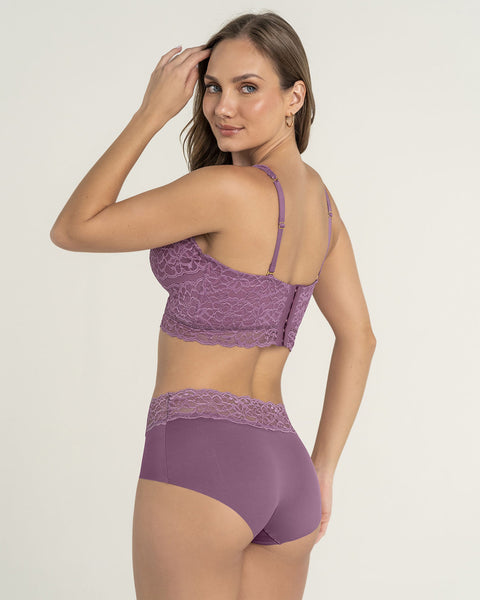 Panty hípster en tela ultraliviana con franja de encaje#color_402-morado-claro