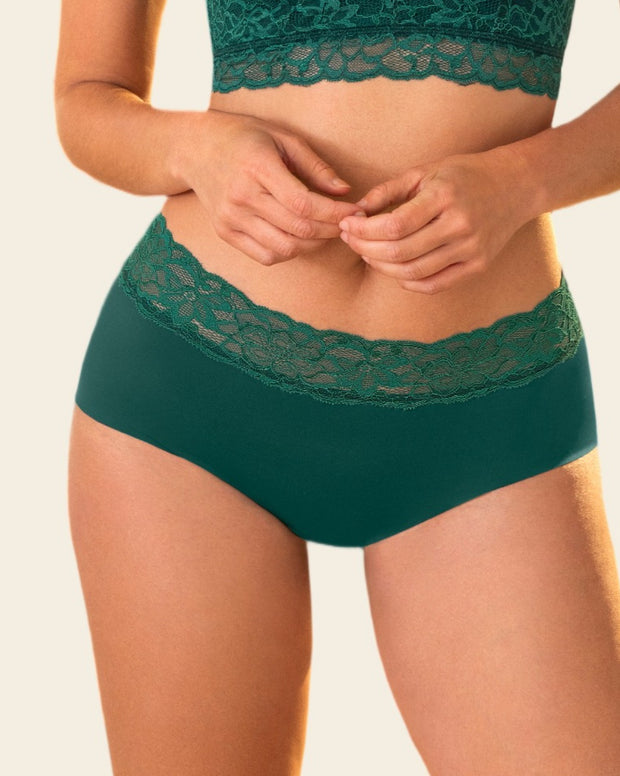 Panty hípster en tela ultraliviana con franja de encaje