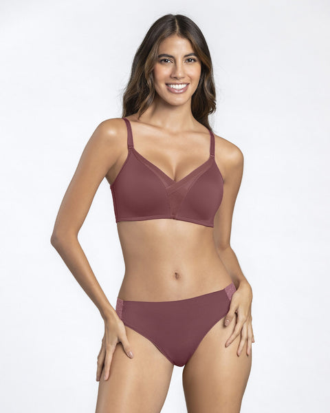 Brasilera invisible con toques de encaje en laterales#color_c09-vino-medio