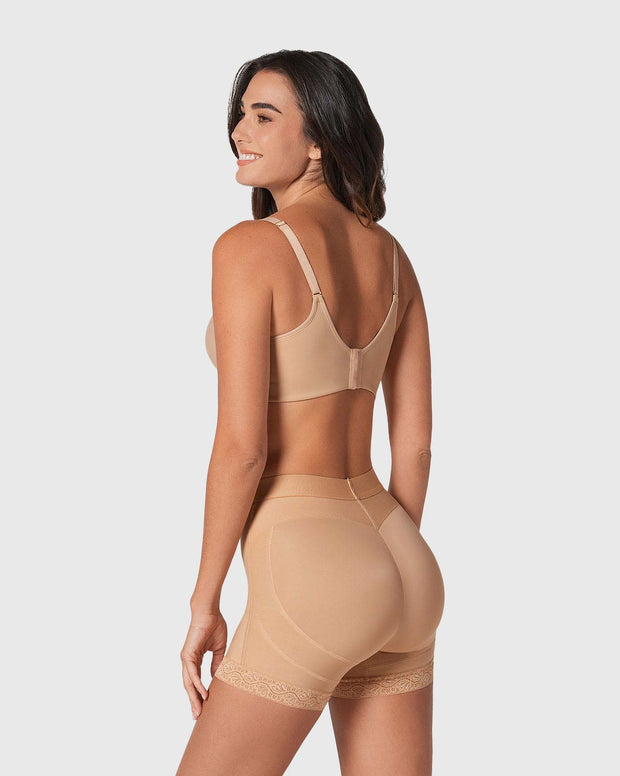 Panty faja tipo short levanta cola