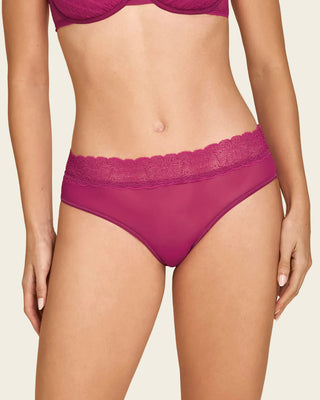 Panty cachetero de tiro medio en tul y encaje#color_455-morado-osc