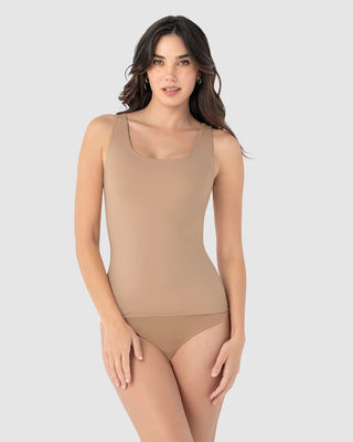 Camiseta de control moderado con doble capa en abdomen#color_801-cafe-medio