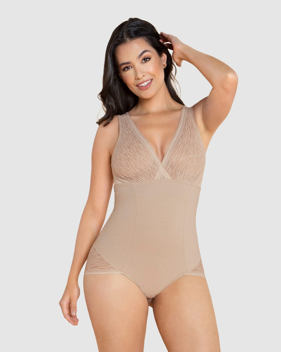 Faja tipo body con bralette incorporado con control de abdomen
