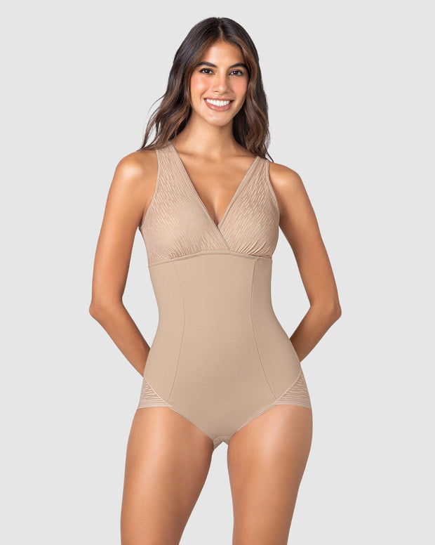 Faja tipo body con bralette incorporado con control de abdomen