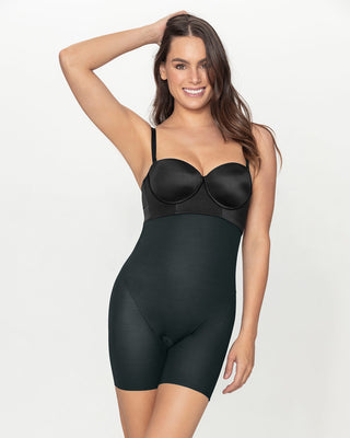 Short media pierna tiro extra alto, levanta cola#color_700-negro