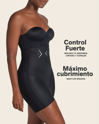 Short media pierna tiro extra alto, levanta cola#color_700-negro