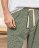 Pantalón largo en algodón cómodo y funcional para hombre#color_a56-verde
