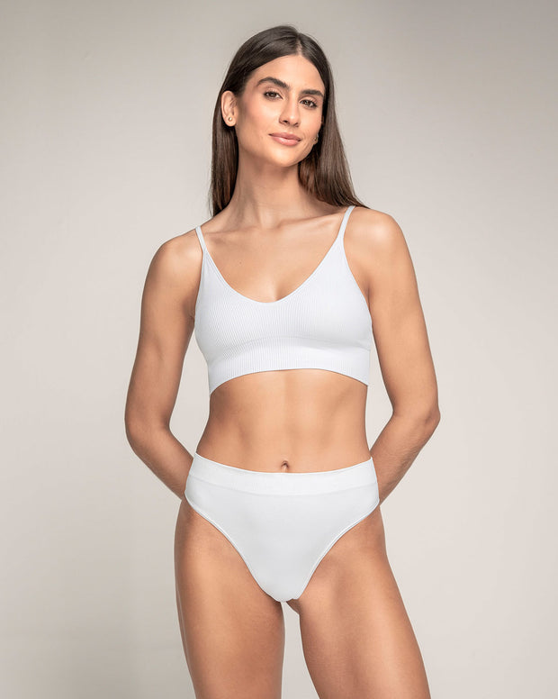Top en tecnología seamless con textura acanalada Natural Comfort
