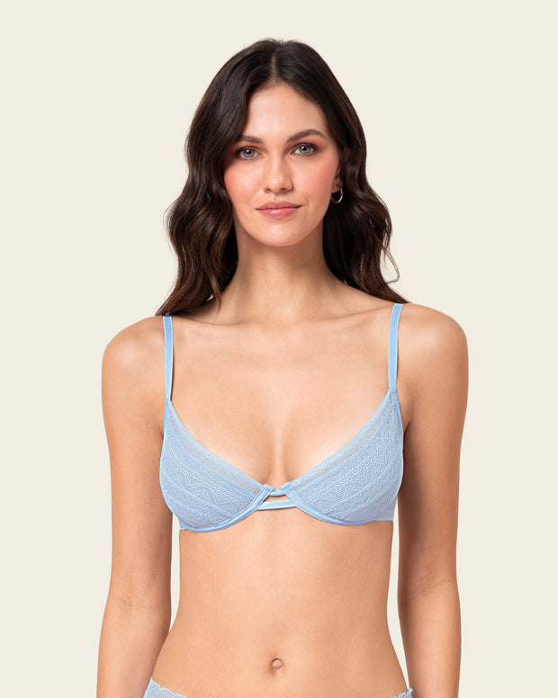 Bralette con arco en encaje liviano y suave
