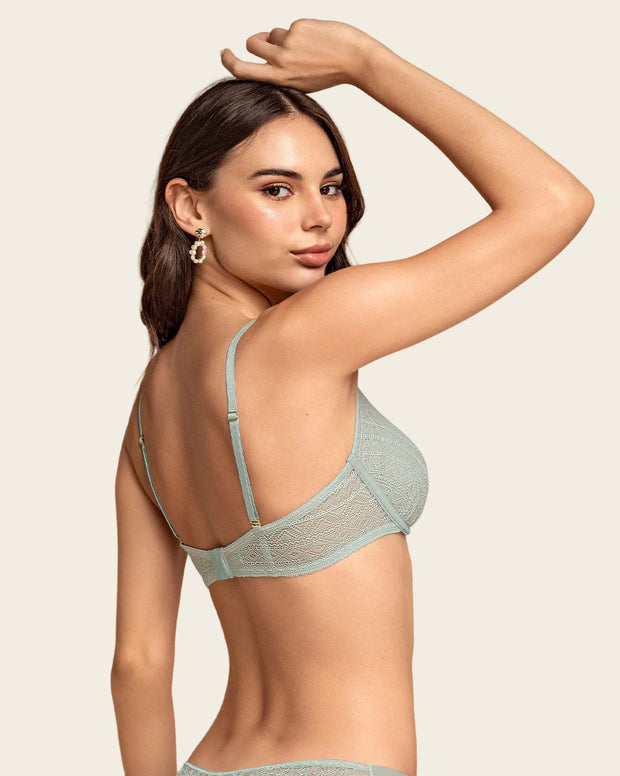 Bralette con arco en encaje liviano y suave