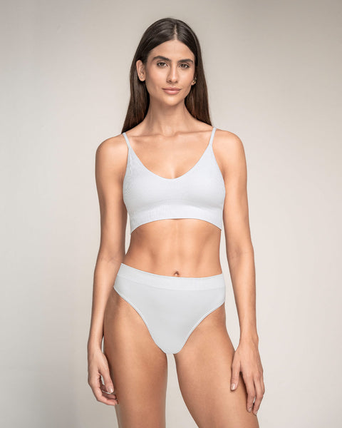 Brasilera tiro alto en tecnología seamless#color_000-blanco