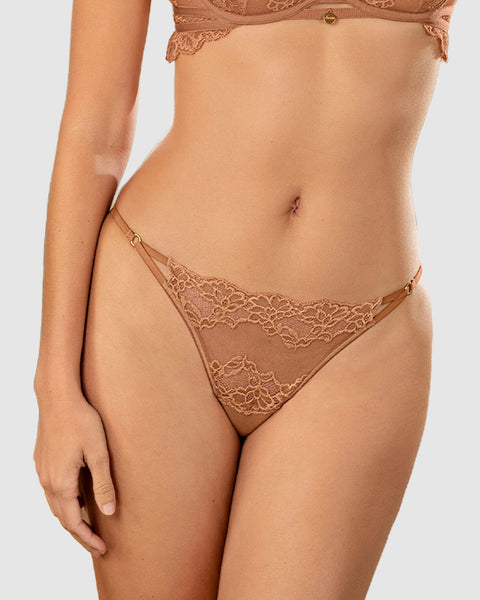 Tanga brasilera en encaje ligera y cómoda#color_206-ocre-medio