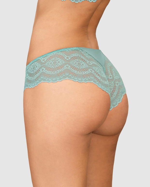 Panty cachetero, en tela lisa y encaje