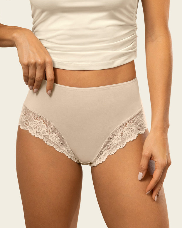 Panty cacheteros de tiro alto
