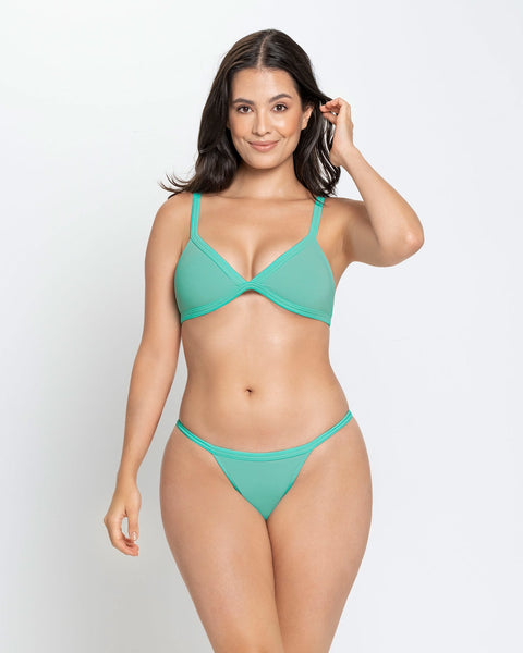 Panty de bikini ecoamigable elaborado con nylon reciclado#color_672-verde