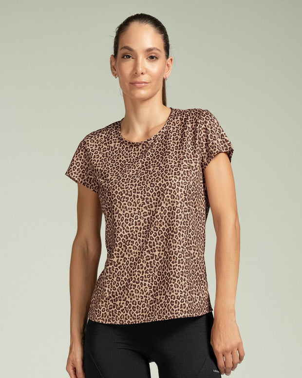 Camiseta deportiva silueta semiajustada de secado rápido