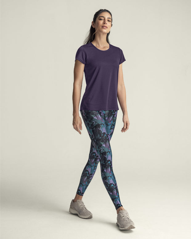 Camiseta deportiva de secado rápido y silueta semiajustada