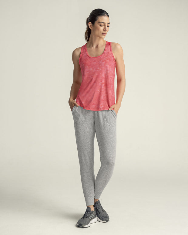 Camiseta deportiva de secado rápido y silueta semiajustada para mujer