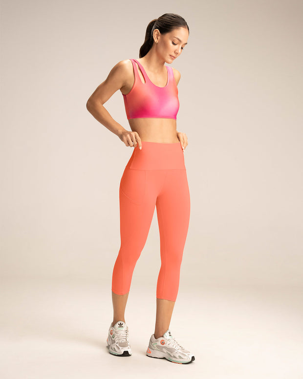 Capri de control en abdomen y muslos con bolsillo lateral