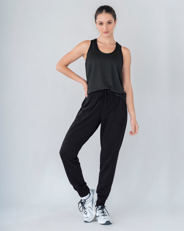 Jogger deportivo de silueta amplia con bolsillos
