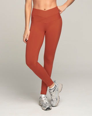 Legging deportivo de control con pretina cruzada en forma de V#color_336-rojo-canela