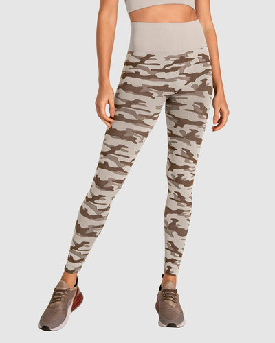 Legging deportivo de control y tiro alto en tecnología seamless sin costuras#color_167-camuflado-cafe