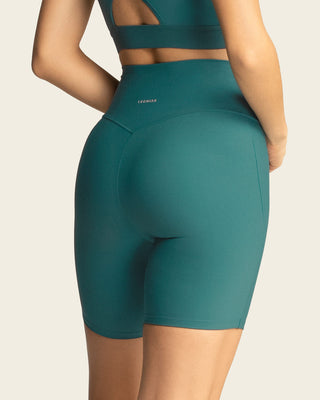 Short deportivo tipo biker#color_a41-verde-medio
