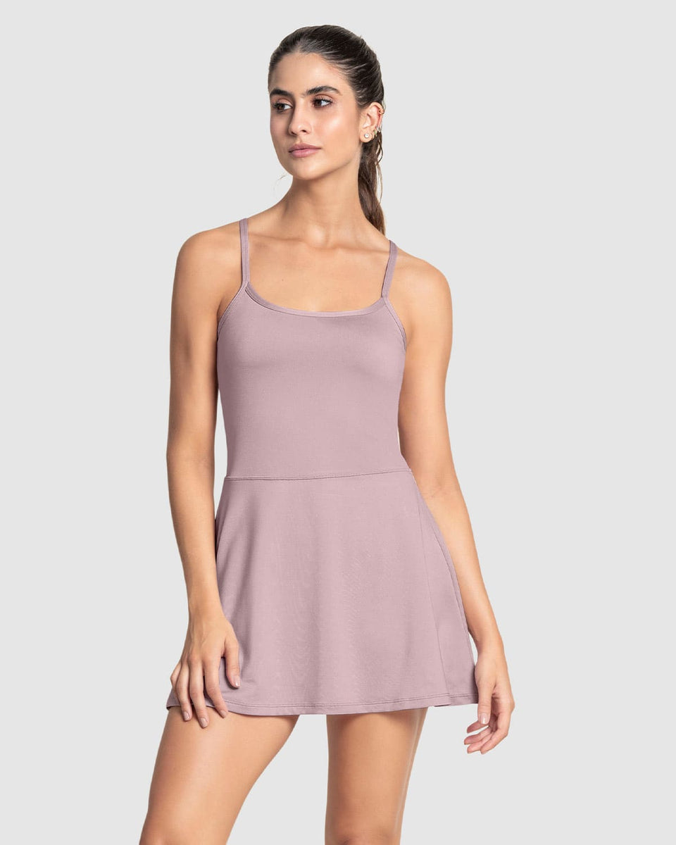 Vestido deportivo con top y short internos