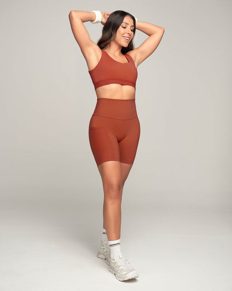 Short ciclista con bolsillo lateral y control de abdomen#color_336-rojo-canela