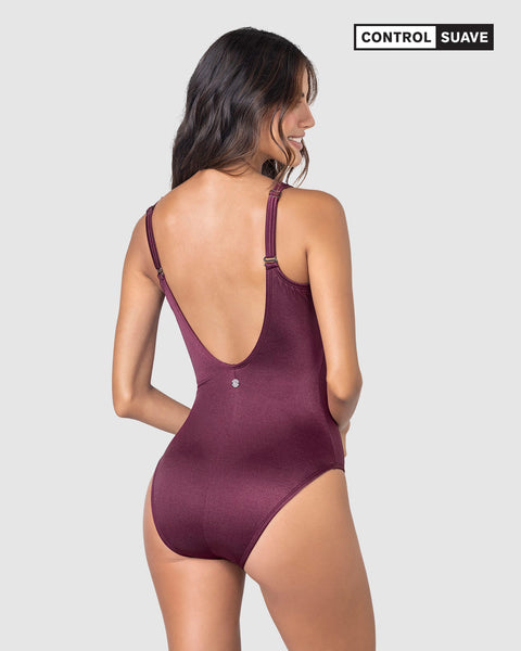 Vestido de baño entero con control de abdomen y tela con brillo#color_466-vinotinto