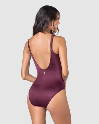 Vestido de baño entero con control de abdomen y tela con brillo#color_466-vinotinto